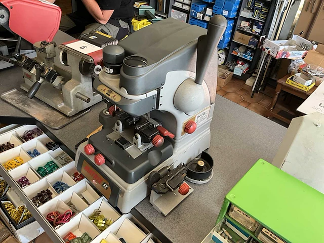 Sleutelkopieermachine silca matrix sx - afbeelding 2 van  4