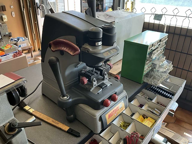 Sleutelkopieermachine silca matrix sx - afbeelding 4 van  4