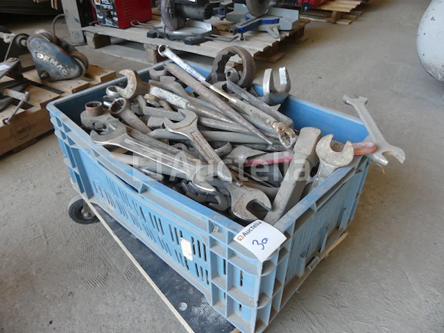 Sleutels, tangen, ... - afbeelding 7 van  8
