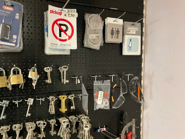 Sleutelvoorraad en accessoires - afbeelding 3 van  15