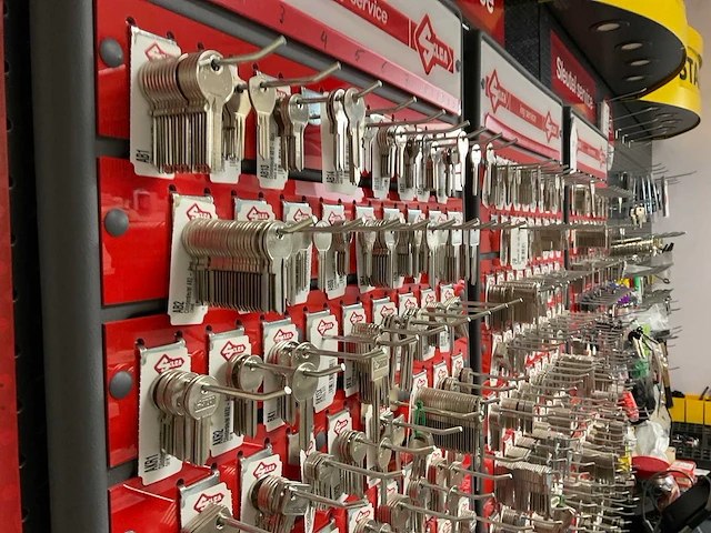 Sleutelvoorraad en accessoires - afbeelding 10 van  15