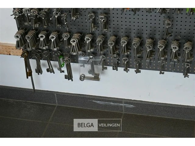 Sleutelwand met perfoplaat - afbeelding 5 van  7