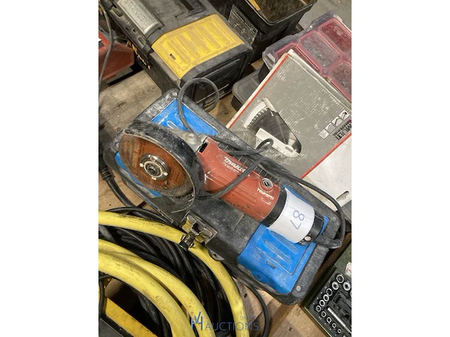 Slijpmachine makita - afbeelding 1 van  2