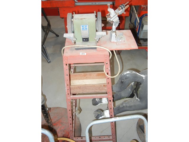 Slijpmolen op staander - afbeelding 2 van  3