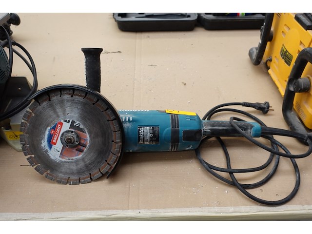 Slijpschijfmachine makita - afbeelding 1 van  2