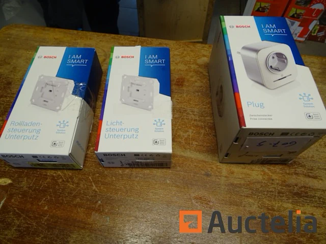 Slimme stekker, rolluikactuator, bosch wi-fi-schakelaar - afbeelding 1 van  9