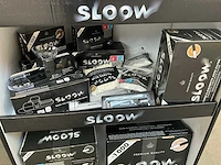 Sloow display gevuld met diverse filters etc. voor sigaretten - afbeelding 5 van  9