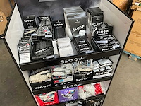 Sloow display gevuld met diverse filters etc. voor sigaretten - afbeelding 7 van  9