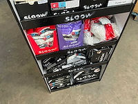 Sloow display gevuld met diverse filters etc. voor sigaretten - afbeelding 8 van  9