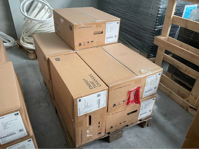 Sma - 2023 - sb 5.0-1av-41 w-lan - omvormer (5x) - afbeelding 1 van  7