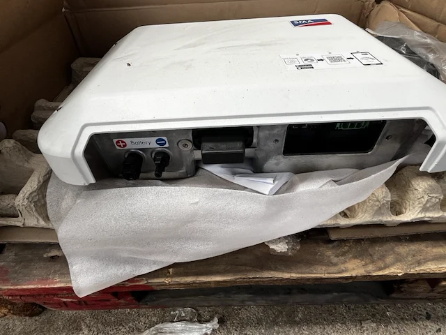 Sma sunny boy storage sbs2.5-1vl-10 battery inverter - afbeelding 2 van  2