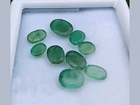 Smaragd ovaalvormig-9 stenen natuurlijk groen gedolven -5cts - afbeelding 6 van  6