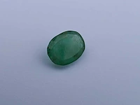 Smaragd ovaalvormig-natuurlijk groen gedolven -2.05cts - afbeelding 1 van  4
