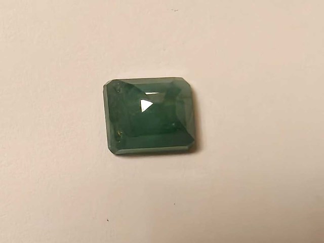 Smaragd rechthoekig gevormd-natuurlijk groen gedolven -3.45cts - afbeelding 5 van  6
