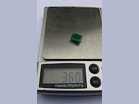 Smaragd rechthoekig gevormd-natuurlijk groen gedolven -3.6cts - afbeelding 2 van  4