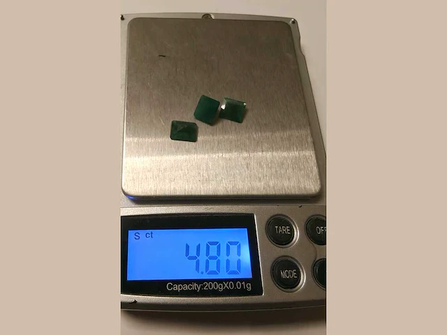 Smaragd rechthoekig vierkant gevormd-3 natuurlijk groen gedolven -4.80cts - afbeelding 2 van  6