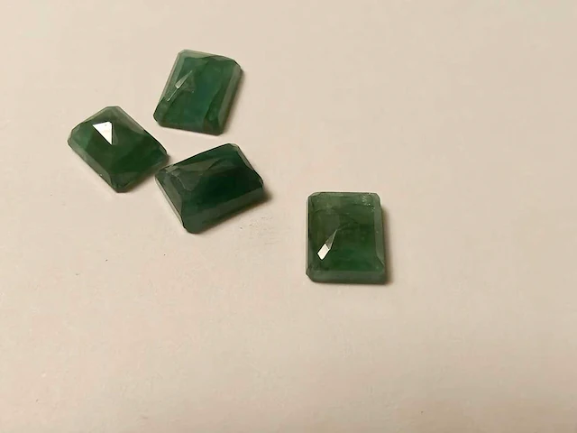 Smaragd rechthoekig vierkant gevormd-4 natuurlijk groen gedolven -11.4cts - afbeelding 5 van  8