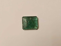 Smaragd rechthoekig vormig-natuurlijk groen gedolven -2.25cts - afbeelding 1 van  5