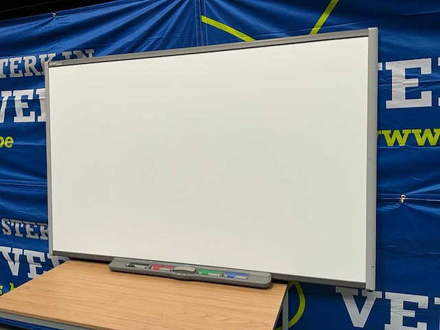 Smartboard + hitachi cp-aw252wn projector - afbeelding 8 van  15
