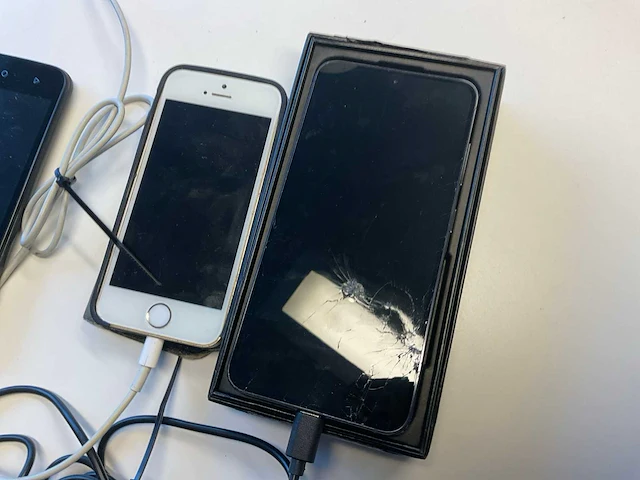 Smartphone (3x) - afbeelding 2 van  7