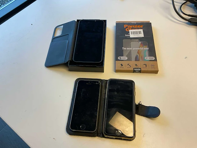 Smartphone (3x) - afbeelding 1 van  8