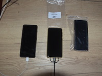 Smartphone samsung galaxy a10, motorolla en motorolla moto g 5g plus 64 gb, allen zonder lader (b401) - afbeelding 1 van  7