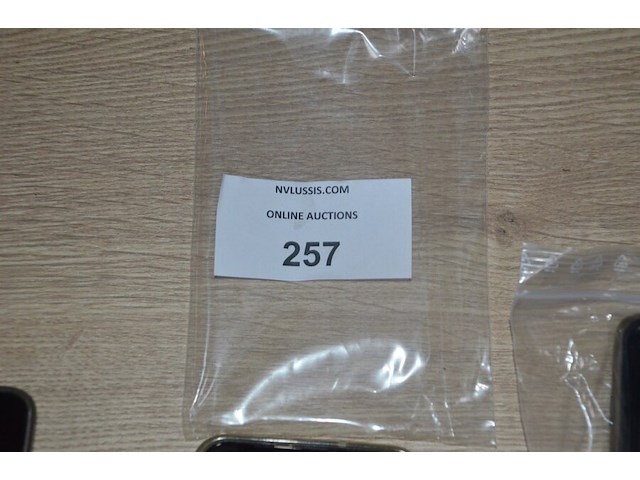 Smartphone samsung galaxy a10, motorolla en motorolla moto g 5g plus 64 gb, allen zonder lader (b401) - afbeelding 2 van  7