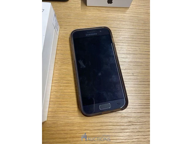 Smartphone samsung galaxy a3 - afbeelding 2 van  5
