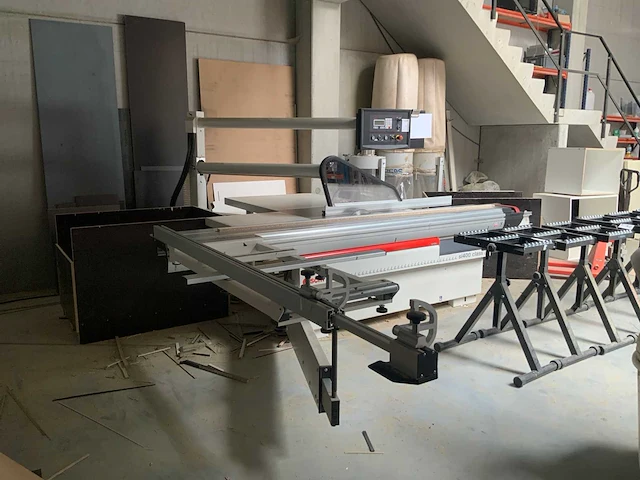 Smc s400 class formaatzaagmachine - afbeelding 4 van  9