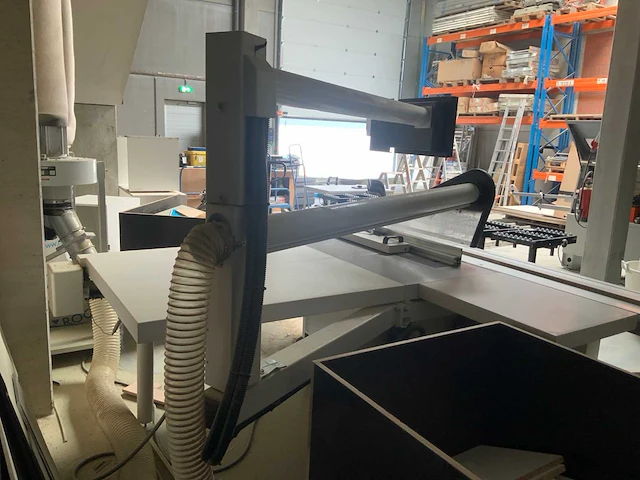 Smc s400 class formaatzaagmachine - afbeelding 7 van  9