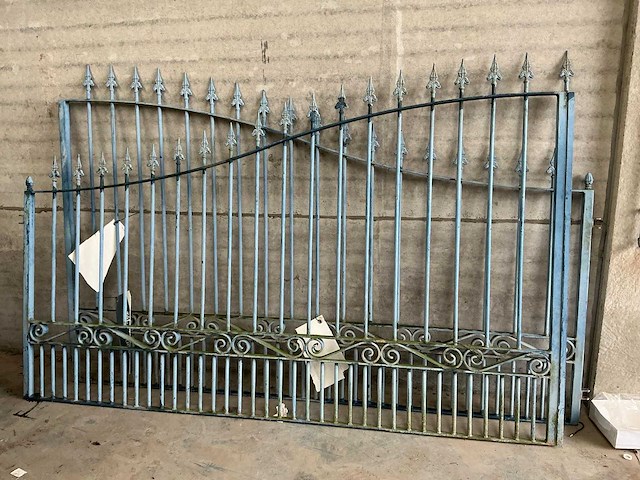 Smeedijzer hekwerk 560cm breed - afbeelding 1 van  3