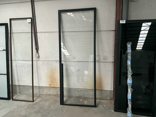 Smeedijzeren deur rechts open 890x2300 - afbeelding 1 van  5