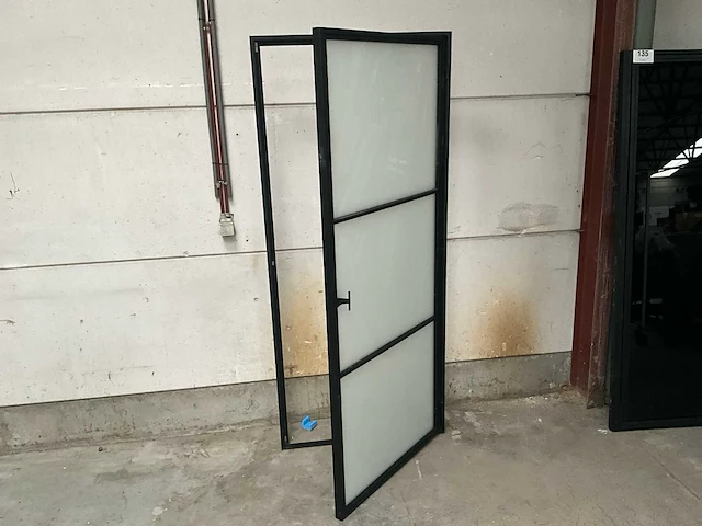 Smeedijzeren deur rechts open 895x2060 - afbeelding 5 van  6