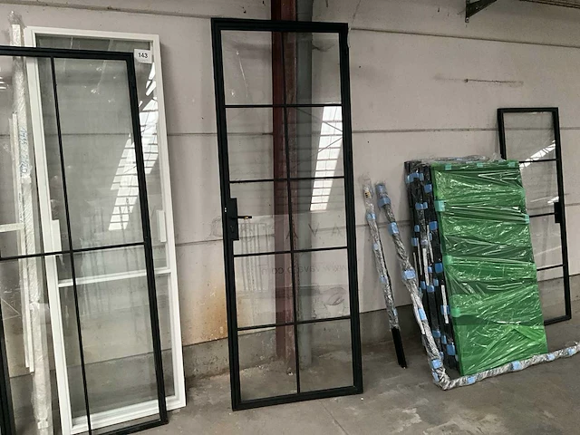 Smeedijzeren deur rechts open 900x2500 - afbeelding 1 van  6