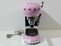 Smeg ecf01pkeu klassieke espresso - afbeelding 1 van  2