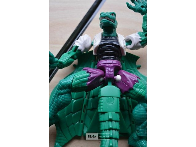 Sneak attack - afbeelding 2 van  3