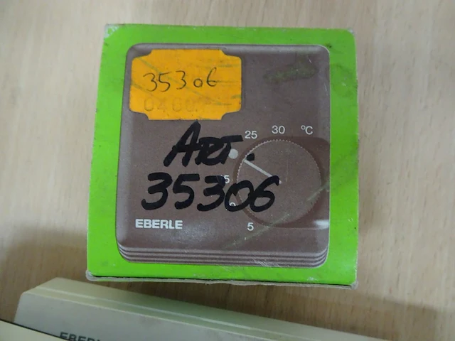 Snelheidsregelaar ve35 + verschillende soorten thermostaten - afbeelding 5 van  6