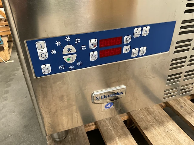 Snelkoeler electrolux rbf061 - afbeelding 2 van  7