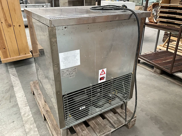 Snelkoeler electrolux rbf061 - afbeelding 5 van  7