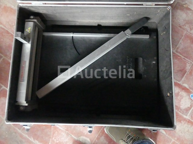 Snijtafel voor cutinator d-cut isolatie - afbeelding 2 van  5