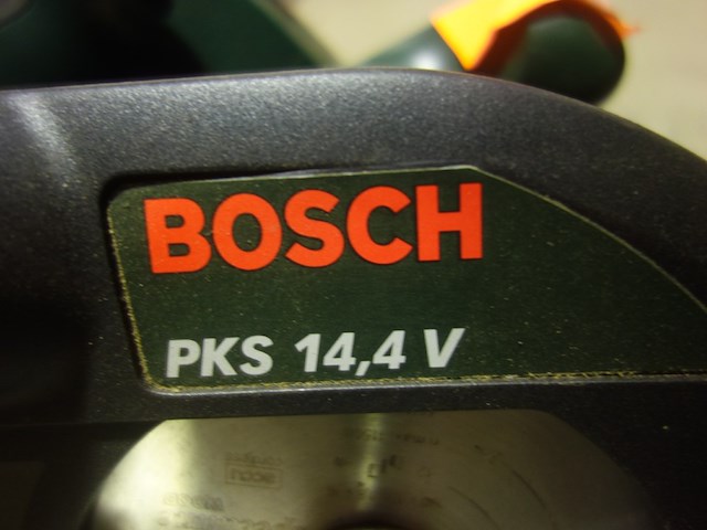 Snoerloze cirkelzaag bosch (batterij niet inbegrepen) - afbeelding 3 van  3