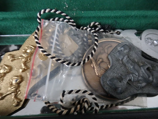 Snuisterijen en juwelen w,o zilver - afbeelding 2 van  7