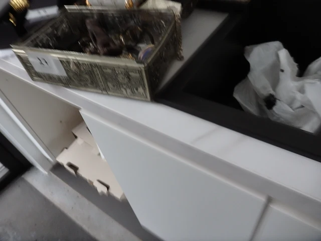 Snuisterijen en juwelen w,o zilver - afbeelding 3 van  7