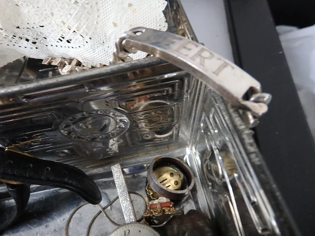 Snuisterijen en juwelen w,o zilver - afbeelding 4 van  7