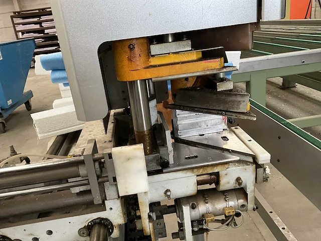 Soenen pvc lasmachine met hoekenpoets - afbeelding 35 van  37