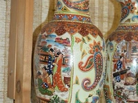 Soepterrine met deksel, chinese vazen, en deco - afbeelding 2 van  2