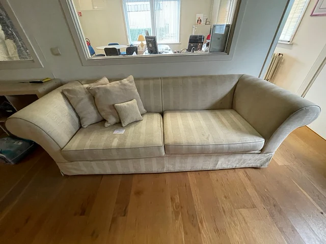 Sofa - afbeelding 1 van  2