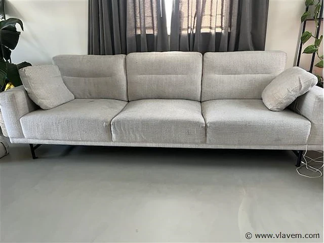 Sofa - afbeelding 1 van  3