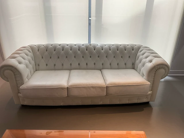 Sofa - afbeelding 1 van  5