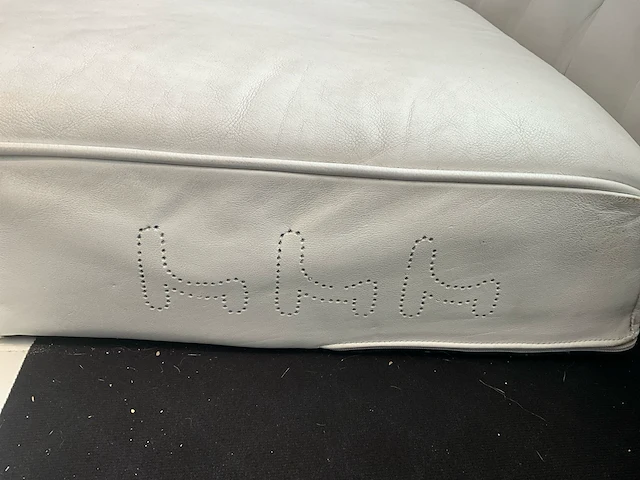 Sofa - afbeelding 5 van  5